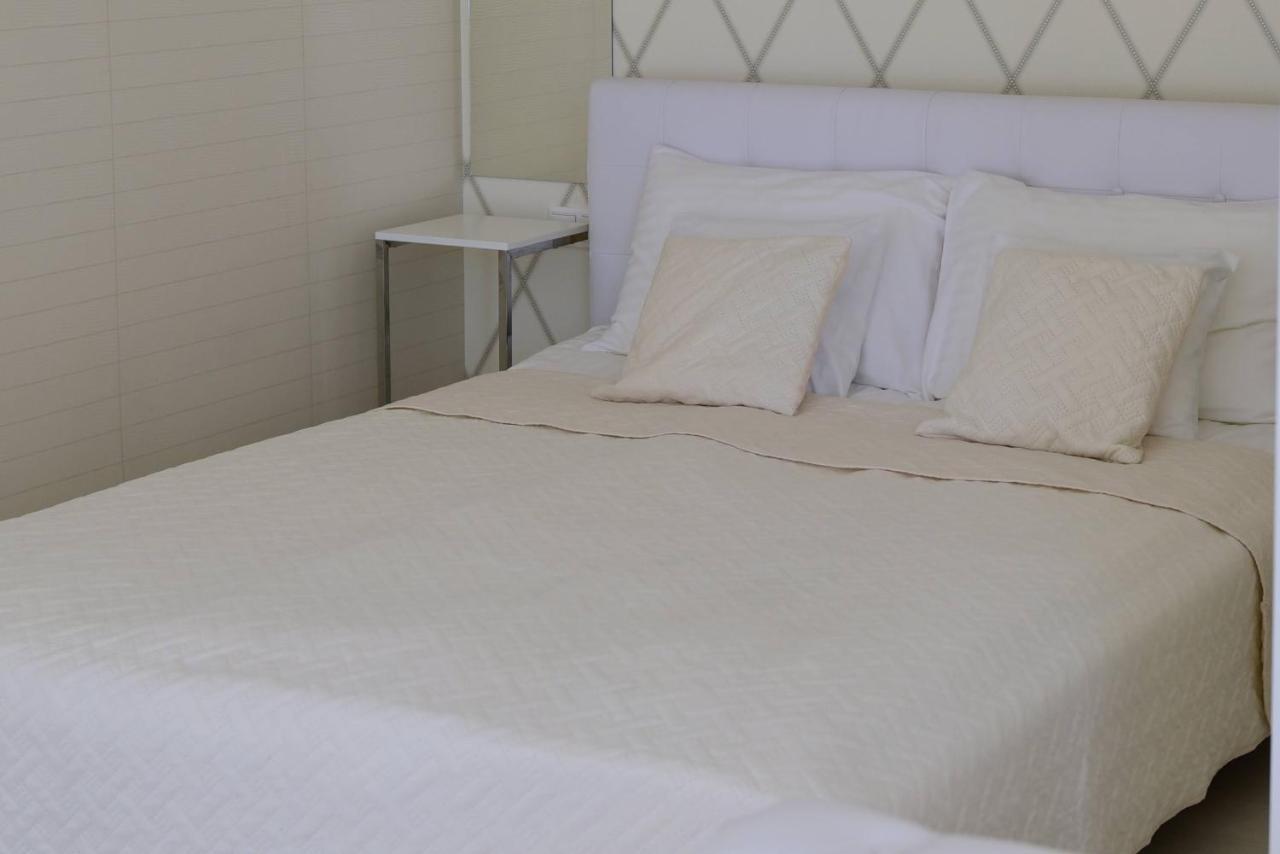 Cloe Apartman Сегед Екстер'єр фото